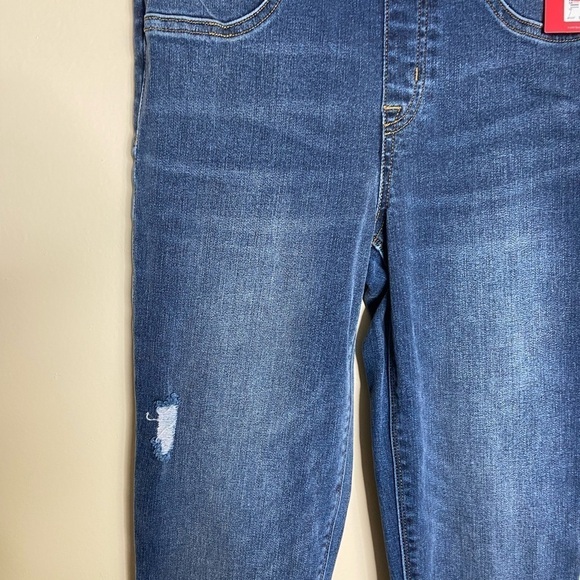 NWT SPANX Distressed Ankle Skinny Jeans Medium Wash size Small - Picture 4 of 7